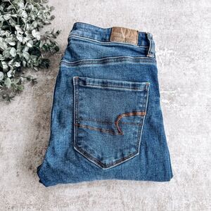 American Eagle Super Stretch Super High Rise Jegging Size 2